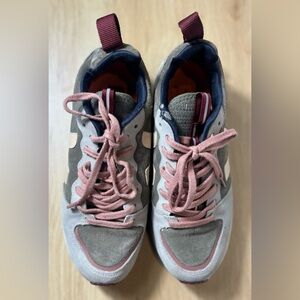 Veja Venturi Suede Sneakers – Men’s Size 10